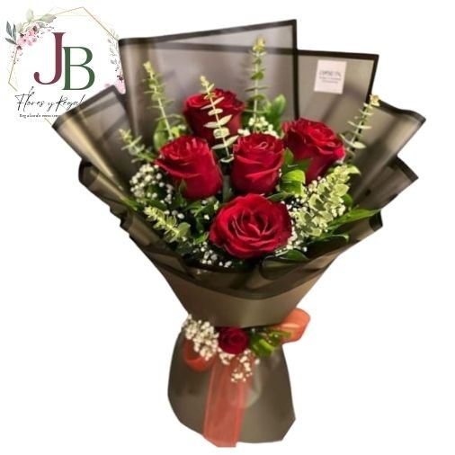 RAMOSYFLORES.JBFLORESYREGALOS (1) HERMOSO RAMO DE 5 ROSAS"