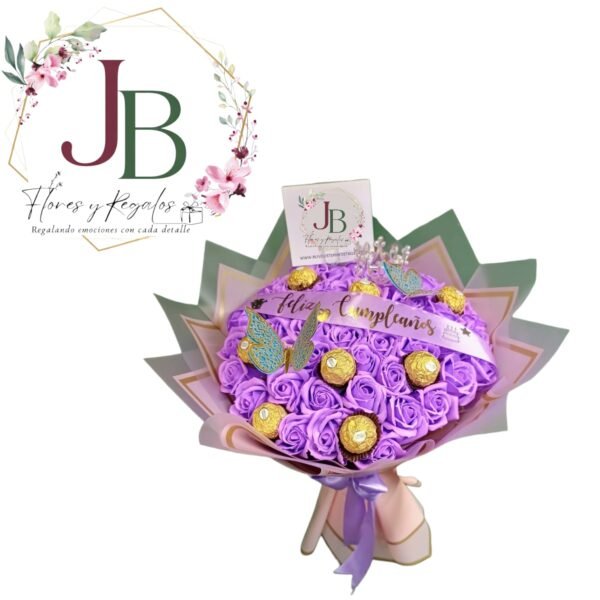 WhatsApp Image 2026-01-25 at 5.55.17 PM (2) FABULOSO RAMO DE ROSAS ETERNAS Y BOMBONES FERREROS